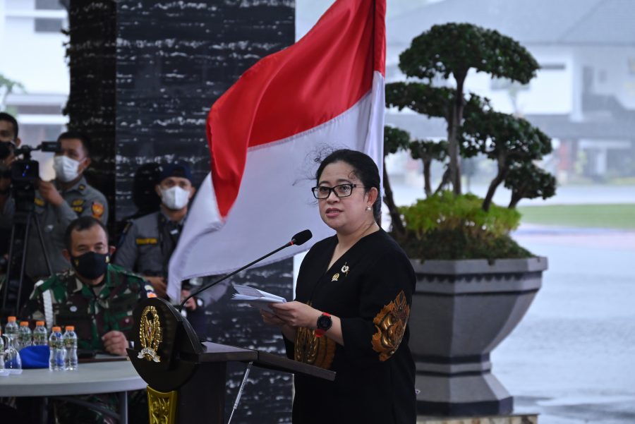 Puan Maharani Puji Gotong Royong Mahasiswa Hadapi Pandemi Covid-19