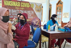 RSAU dr Siswanto Lanud Smo, Berikan Vaksin Covid-19 Tahap Kedua Untuk Masyarakat