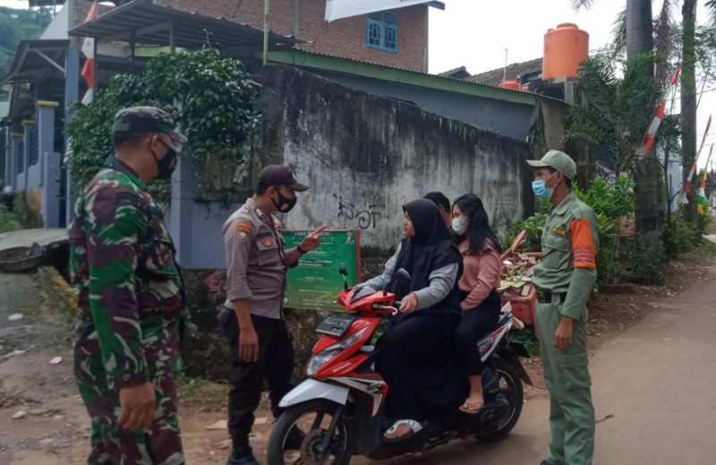 Cegah Penyebaran Covid 19 Ginanjar menghimbau Warga