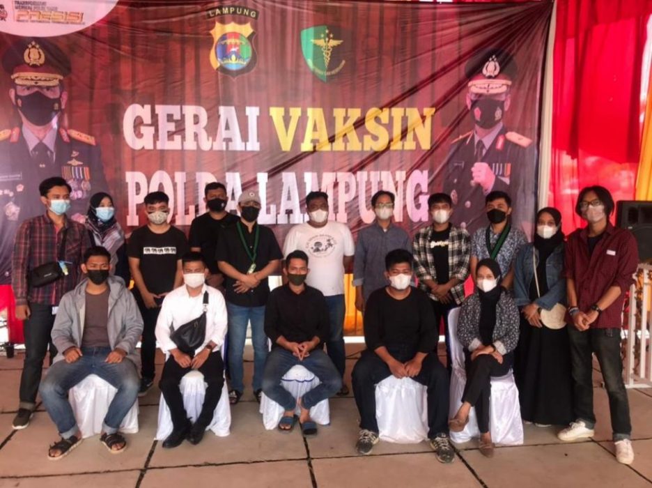 HMI Batko Sumbagsel Bersama HMI KOHATI Cabang Bandar Lampung Vaksin di Gerai Polda Lampung