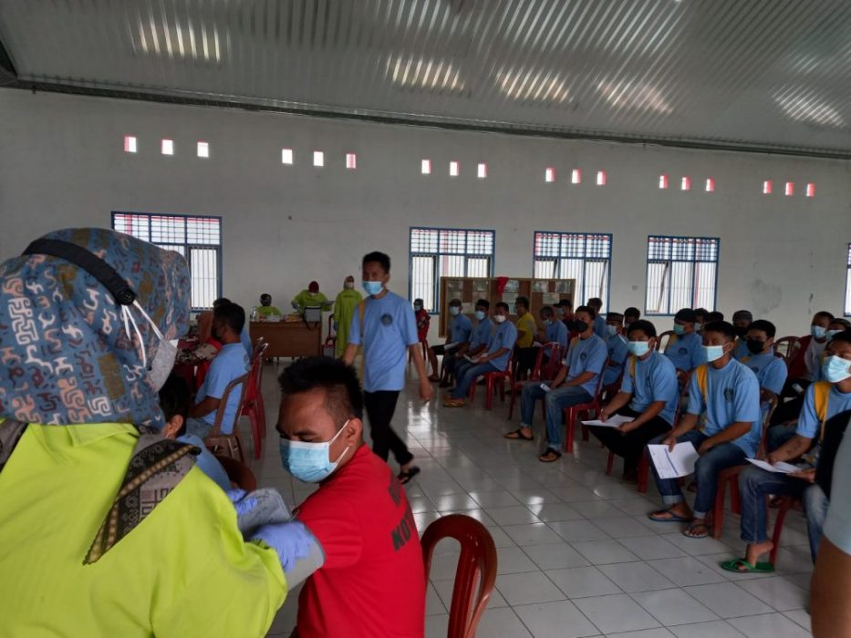 180 WBP Rumah Tahanan Negara Kelas IIB Kotabumi Melaksanakan Vaksinasi Tahap II