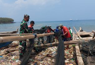 Upaya membangun Komunikasi Sosial untuk mewujudkan kemanunggalan TNI dan Rakyat