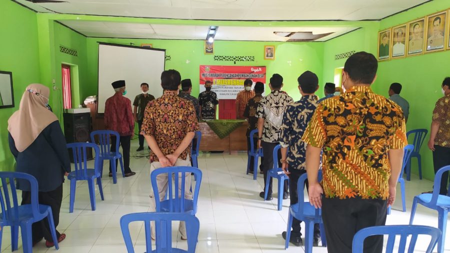 Babinsa Dan Bhabinkamtibmas Kompak Kawal Musrenbangdes Singosari