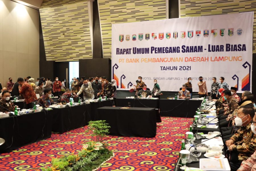 Bupati Pesibar Ikuti Rapat Umum RUPS-LB Bank Lampung
