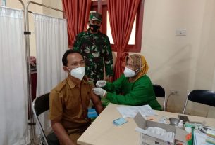 Gratis Terima Vaksinasi TNI-Polri, Warga Ucapkan Terima Kasih