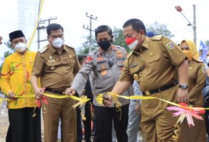 Gubernur Arinal Djunaidi Resmikan Program Samsat Desa dan Desa Mart Se-Provinsi Lampung