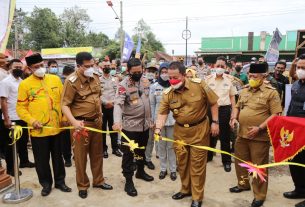 Gubernur Arinal Launching Samsat Desa e-Samdes dan L-Smart Juga Resmikan Desa Mart di Lampung Tengah