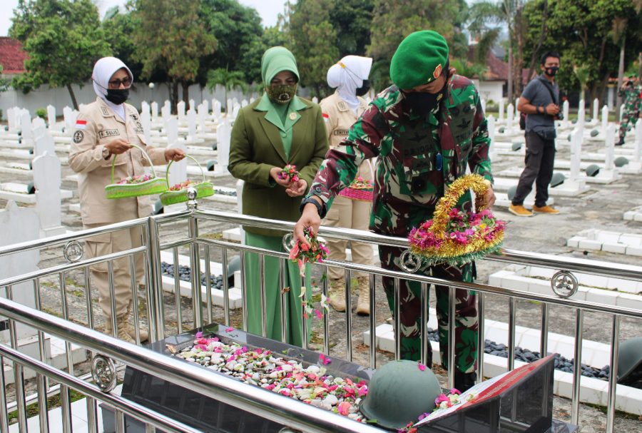 HUT Korem 043/Gatam Ke-74, Jadikan Moment Pengenang Jasa Pahlawan