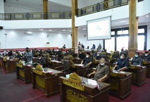 Eksekutif dan legislatif Tubaba duduk bersama membahas Raperda Perubahan APBD 2021.