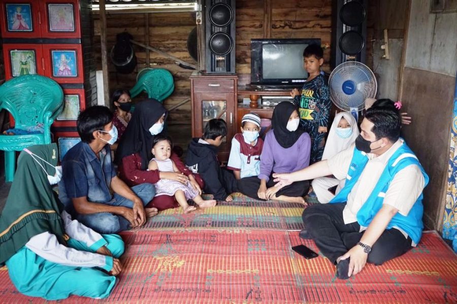 500 Keluarga di Palembang dapat Bantuan Penyambungan Listrik dari PLN