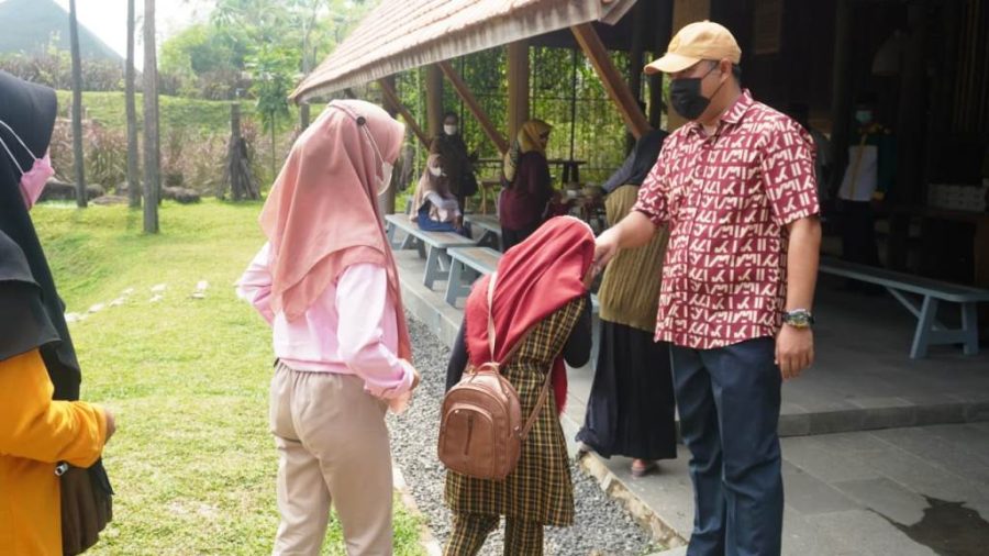 Anak Yatim Akibat Covid-19 Dapatkan Bantuan di Tubaba