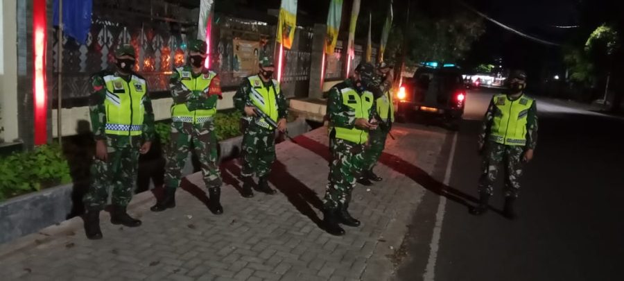 Beri Keamanan dan Kenyamanan Bagi Masyarakat Anggota Kodim 0410/KBL Lakukan Patroli Malam