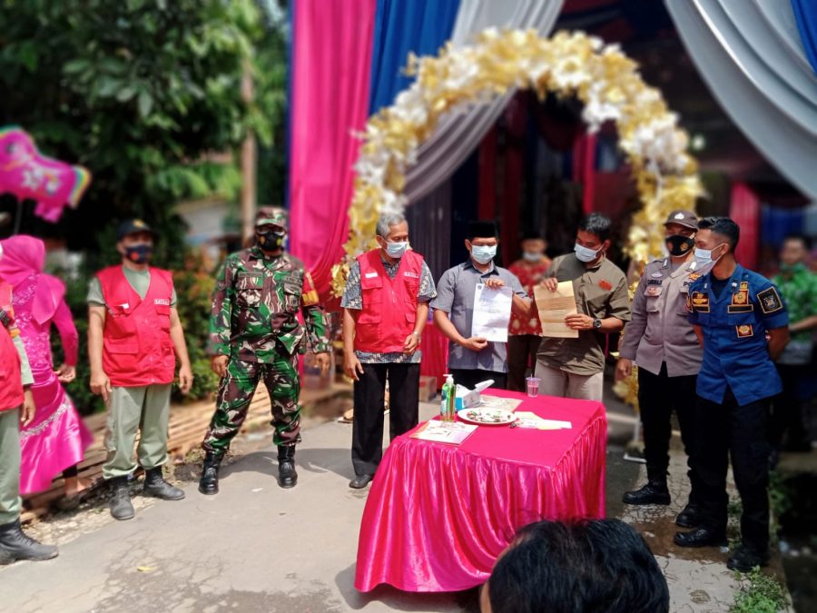 Babinsa Bersama Satgas Covid-19 Campang Raya Mengimbau Masyarakat