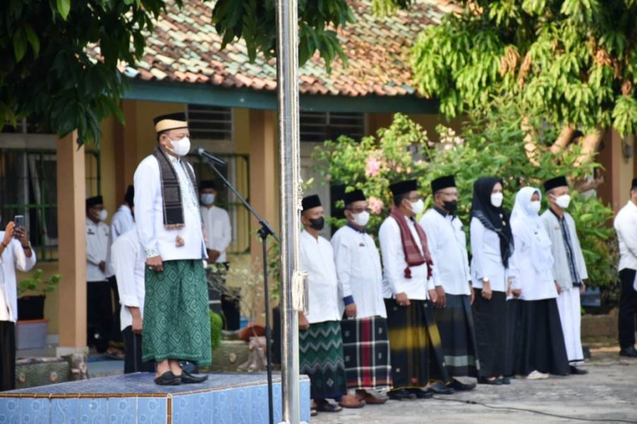 Dawam Rahardjo Menyampaikan Maksud Tema Santri Siaga Jiwa Raga