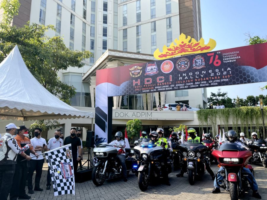 Gubernur Arinal Bersama Ketua Harley Davidson Club Lepas HDCI Indonesia Rally Etape 3 Tahun 2021