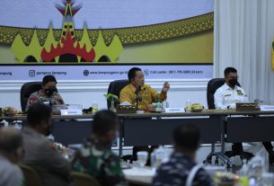 Gubernur Lampung Evaluasi Pelaksanaan Vaksinasi bersama Bupati dan Walikota