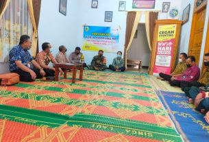 Hadiri Pertemuan Pokja Kampung KB, Babinsa Ajak Warga Sukseskan Vaksinasi Dan Tetap Terapkan Protkes