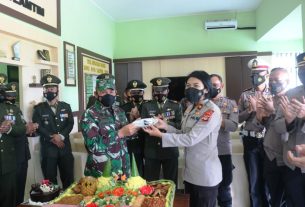 Hari Jadi TNI Ke-76, Kodim 0429/Lamtim Terima Surprise Dari Polres Lamtim
