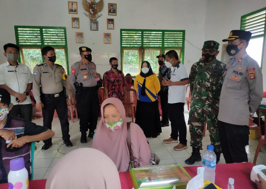 Kabag Ops Polres Way Kanan Himbau Warga Tetap Patuhi Prokes