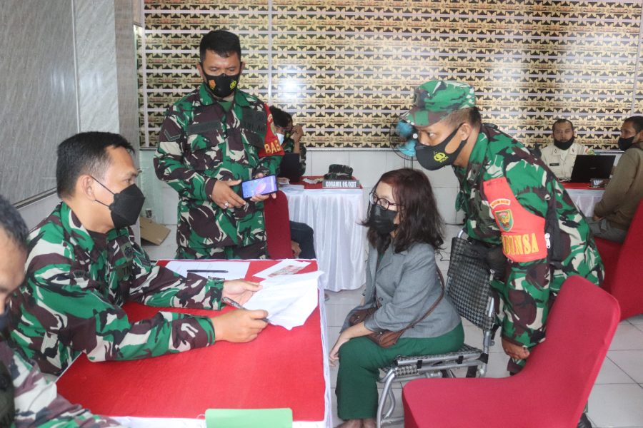 Arlina Warga Perumnas Way Halim Bersyukur Menerima Program BTPKLW