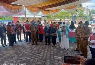 Ketua PMI Provinsi Lampung Riana Sari Tinjau Vaksinasi di Puskesmas Bkambangan Umpu.