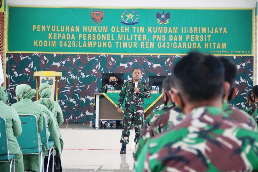 Kodim 0429/Lamtim Gelar Penyuluhan Hukum Bagi Prajurit, PNS dan Persit