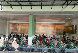 Kolonel Inf Romas Herlandes hadir dalam acara peringatan Maulid Nabi Muhammad SAW