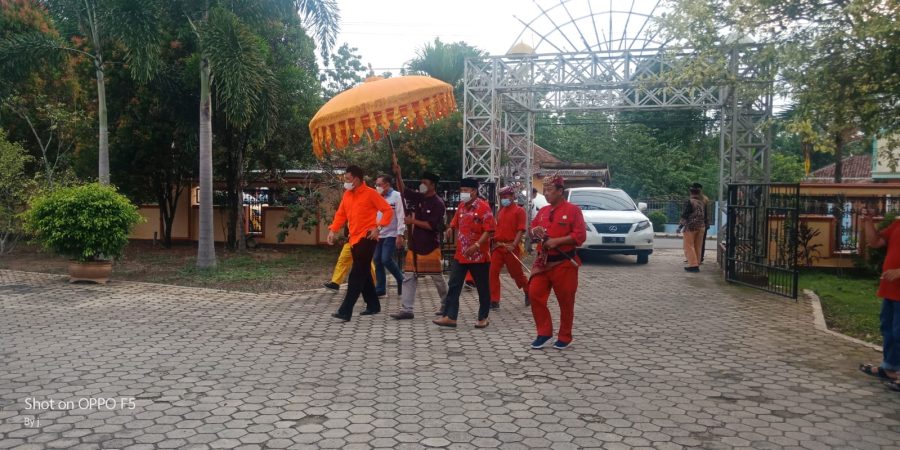 Pangeran Edward Syah Pernong Berkunjung ke Kediaman Ahmad Akuan Abung