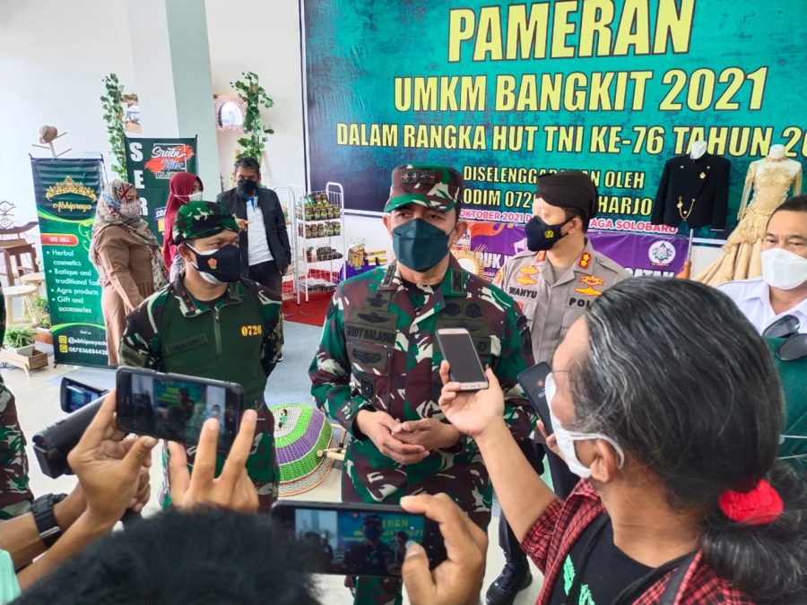 Rangkaian Peringatan HUT TNI ke-76, Kodim 0726/Sukoharjo Gelar Pameran UMKM Bangkit 2021 di Centra Niaga, The Park Mall Solo Baru