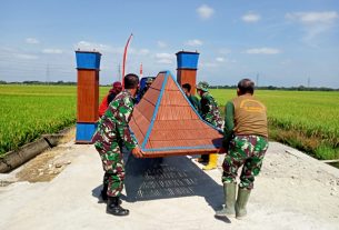 Sehari lagi ditutup, berbagai persiapan peresmian dilaksanakan di lokasi TMMD Reguler ke 112 Kodim 0726/Sukoharjo di desa Majasto.