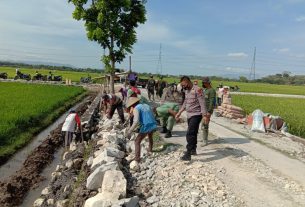 Semua Unsur terlibat kebut Pembuatan talud jalan Dk. Majasto - Dk. Boto, TMMD Reguler 112 Kodim 0726/Sukoharjo kejar target waktu.