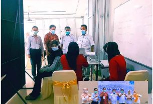 Seratusan Sivitas dan Warga Sekitar Kampus IMPM Lampung Vaksinasi OJK-APINDO