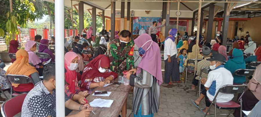 Tiga Pilar Kecamatan Batuwarno Pantau Langsung Kegiatan Vaksinasi