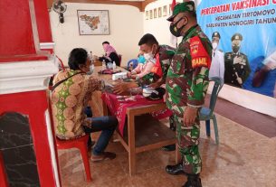 Danramil 07/Tirtomoyo Pantau Langsung Pelaksanaan Vaksinasi Covid-19