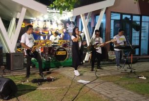 Anniversary sticker band ke 12 DI lampung Dihadiri Para Musisi