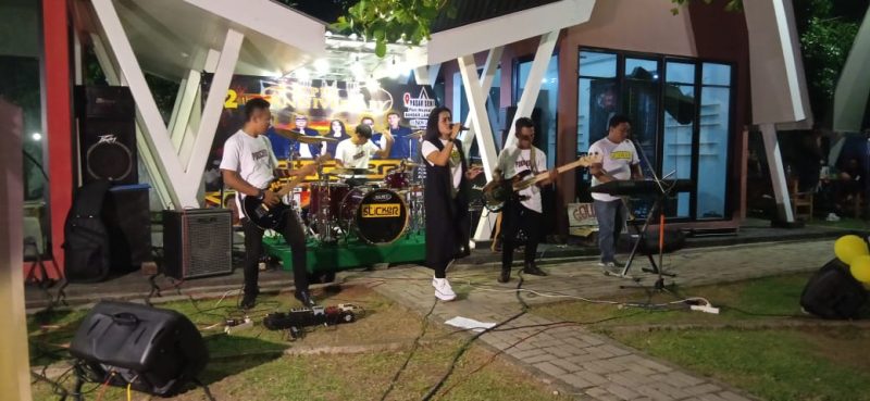 Anniversary sticker band ke 12 DI lampung Dihadiri Para Musisi