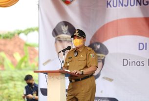 Bangkitkan Ekonomi Kerakyatan, Gubernur Arinal Launching Bazar Rebo di Kecamatan Baradatu, Way Kanan