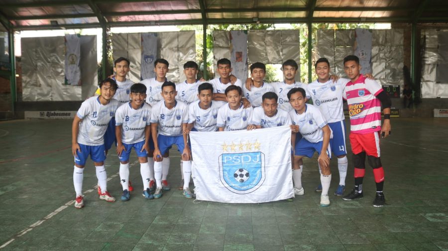 Tim Futsal IIB Darmajaya yang Terbaik di Provinsi Lampung