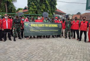 Karya Bakti TNI Satkowil Koramil 410-03/TBU Laksanakan Grebek Sungai