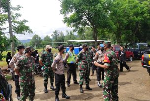 Koramil Dan Polsek Purwantoro Pastikan Kenaikan Sabuk Perguruan Silat Sesuai Protkes