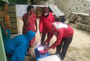 PMI Kota Bandar Lampung Bantu Korban Rumah Roboh