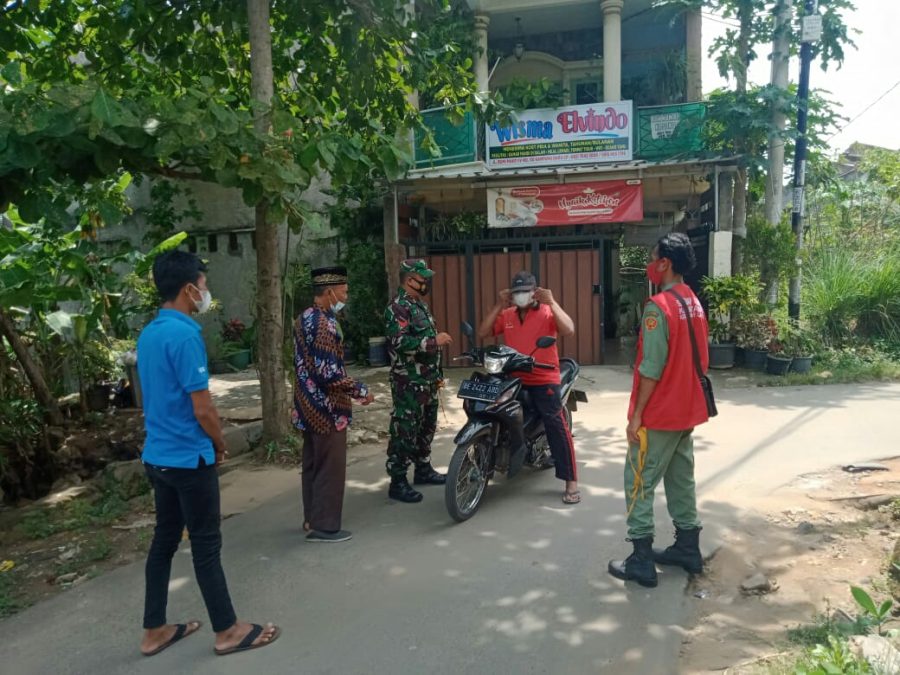 Patroli Wilayah, Babinsa Koramil 410-06/Kedaton Tingkatkan Kamtibmas dan Cegah Penyebaran Covid 19