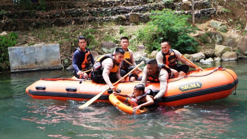 Polres Tanggamus Gelar Latihan SAR bersama Basarnas