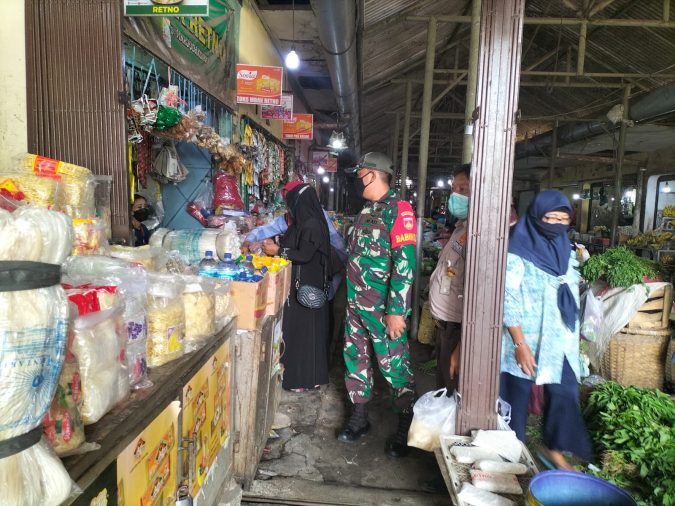 Serda Tito, Sasar Himbuan Protokol Kesehatan dan PPKM Level 2 di Pasar Harjodaksino