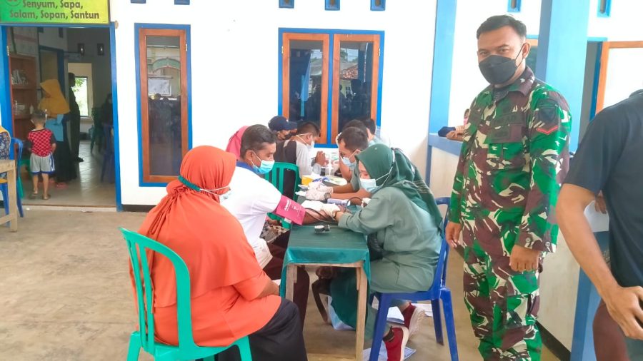 Sinergi TNI-Polri Wujudkan Target Vaksinasi Lampung Timur