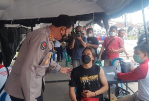 Tim Pamatwil Vaksinasi Polda Lampung Kunjungi Polres Lampung Utara