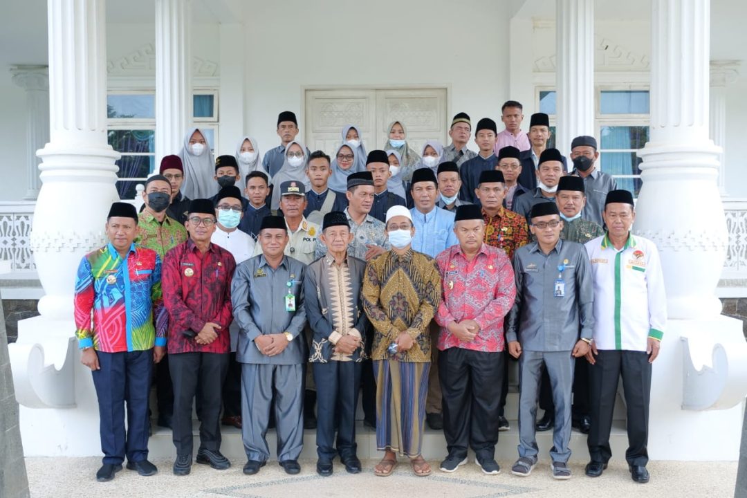 Fauzi Hasan Lepasan Peserta Perlombaan MTQ Ke 48 Tingkat Provinsi
