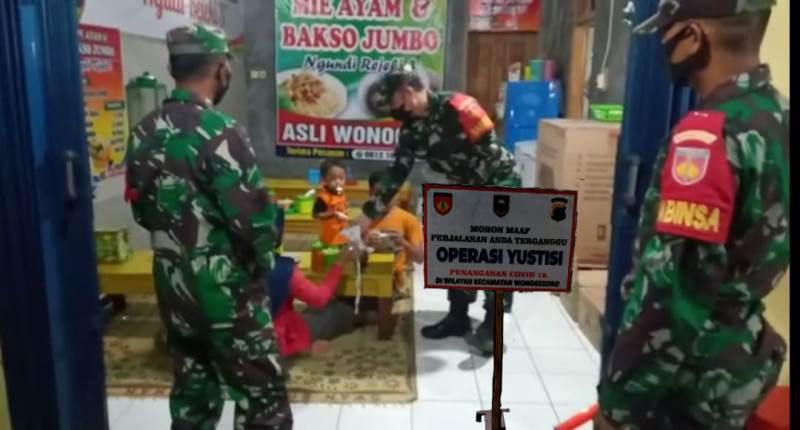 Babinsa Dan Babinkamtibmas Bersinergi Ingatkan Warga Wonosegoro