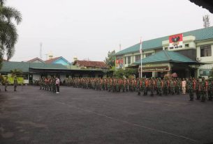 Dandim Kolonel Faisol Izuddin Karimi Pimpin Apel Gabungan Personel Jajaran Kodim 0410/KBL