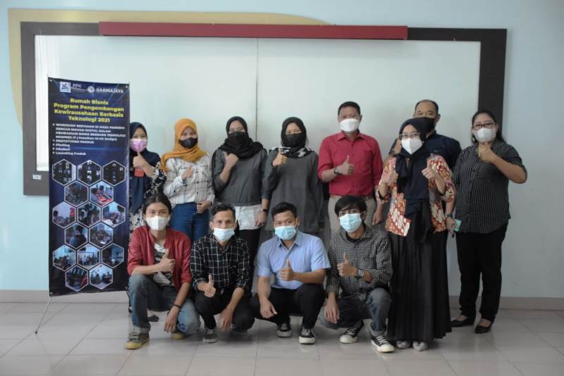 IIB Darmajaya Launching Produk Enam Tenant Program Pengembangan Kewirausahaan Berbasis Teknologi Kemdikbudristek RI